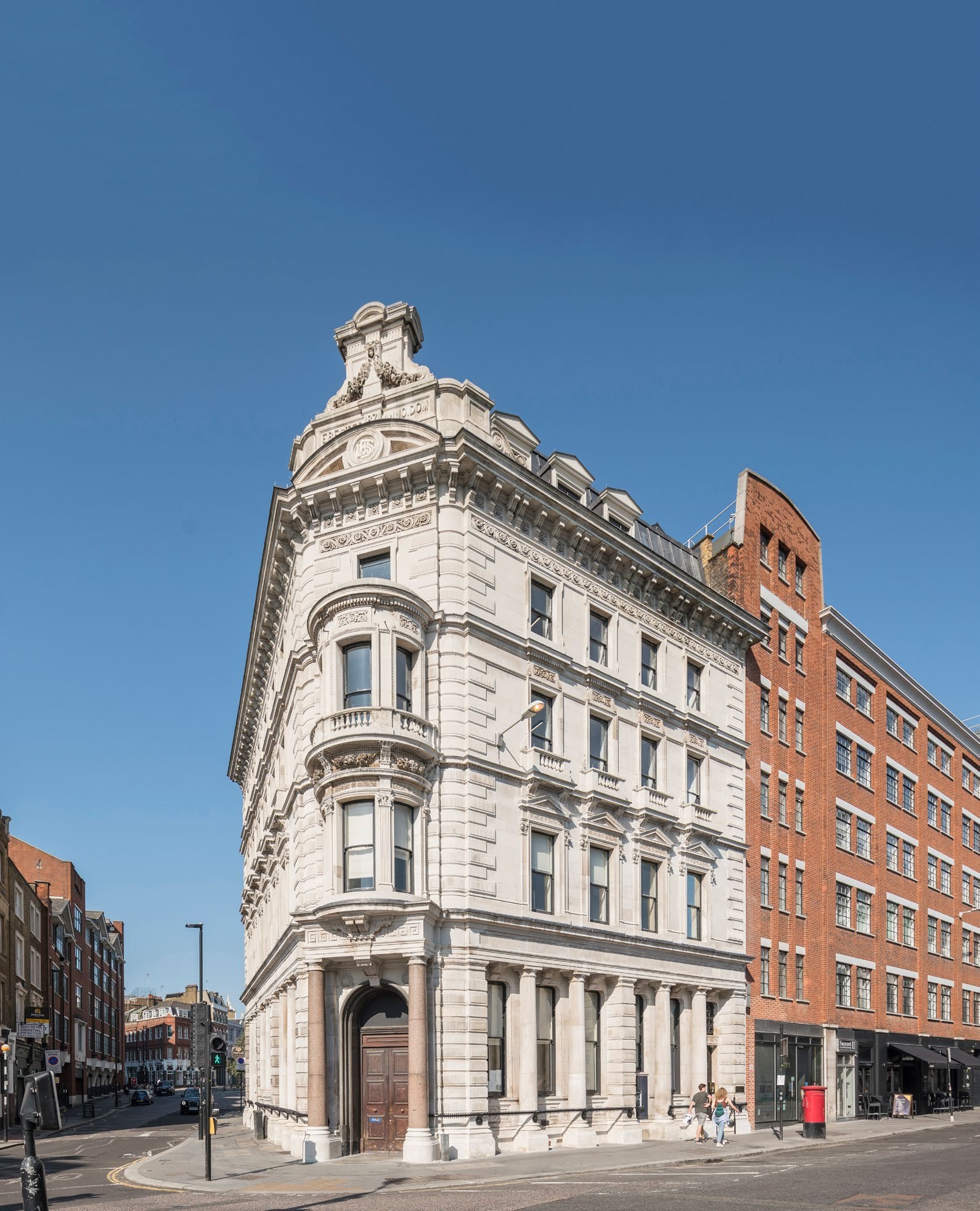 89 Charterhouse Street, Former Banking Hall — Ground & Lower Ground